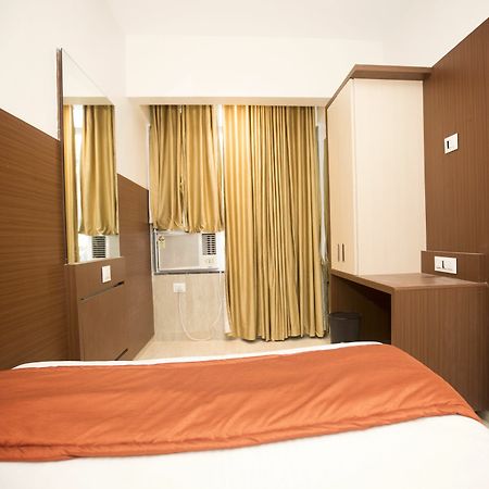 Hotel Spring Inn Mumbai Dış mekan fotoğraf