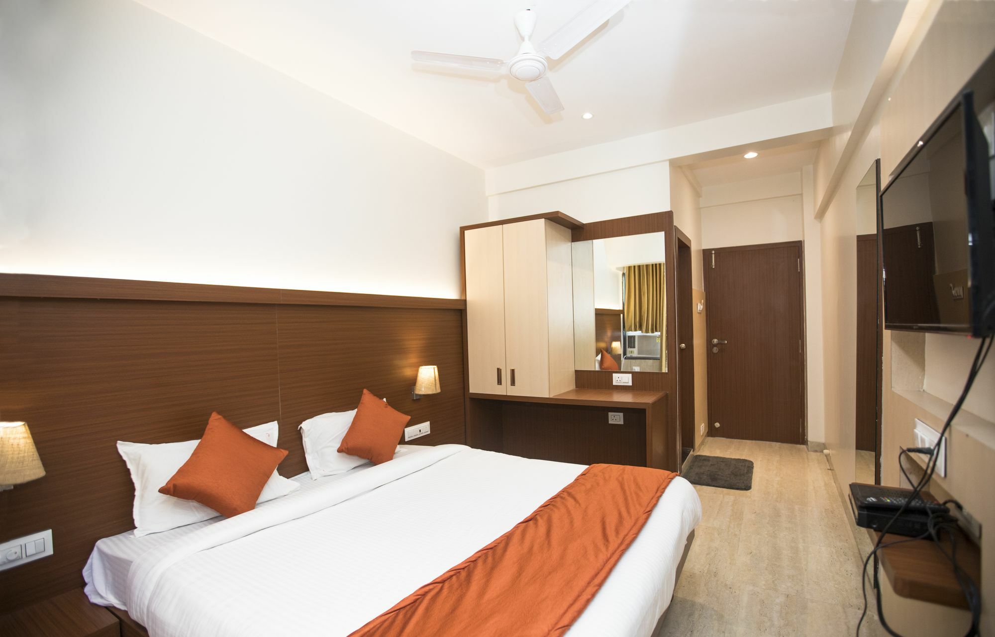 Hotel Spring Inn Mumbai Dış mekan fotoğraf